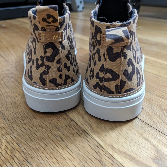 Toms leopard girls shoes size 7.5 - Picture 5 of 5